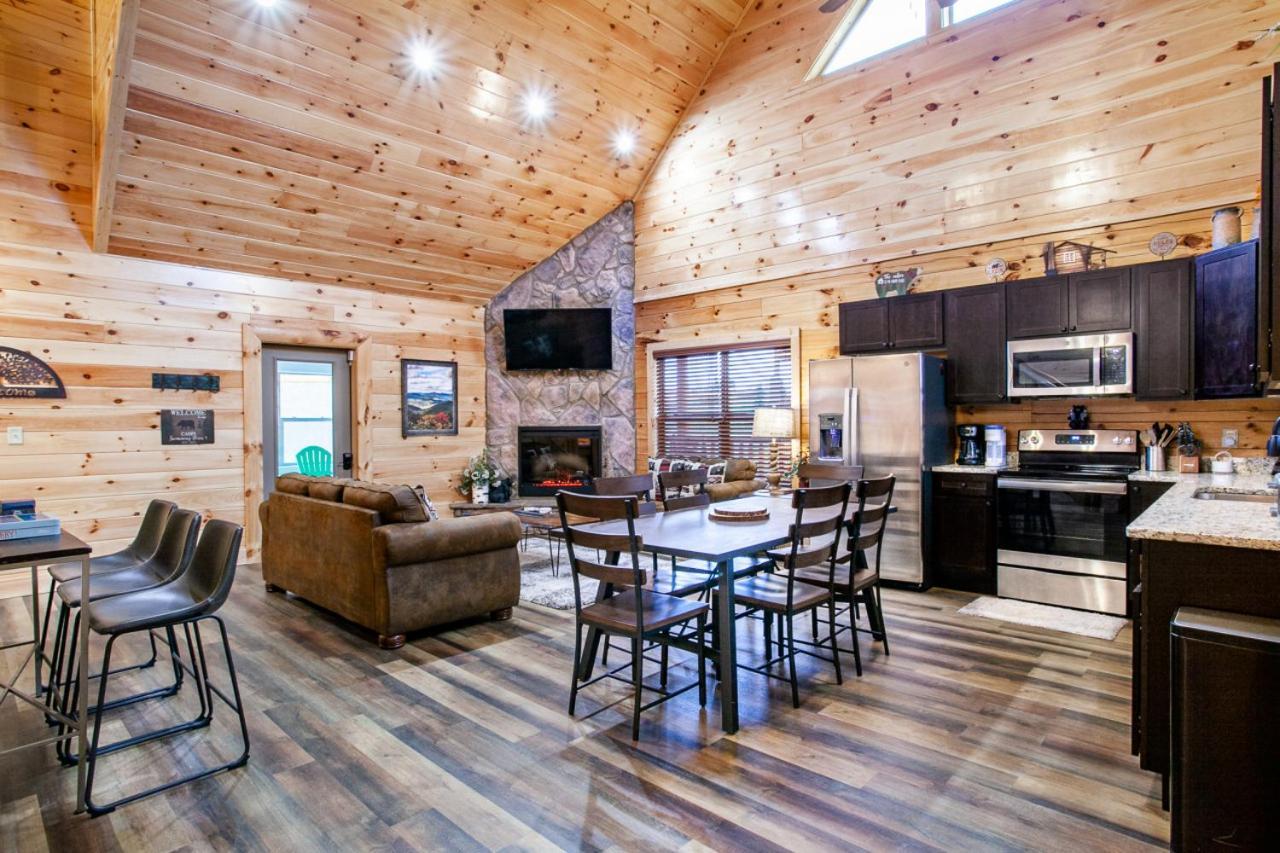 Swimming Bears Lodge 1 With Indoor Pool And Hot Tub Pigeon Forge Ngoại thất bức ảnh