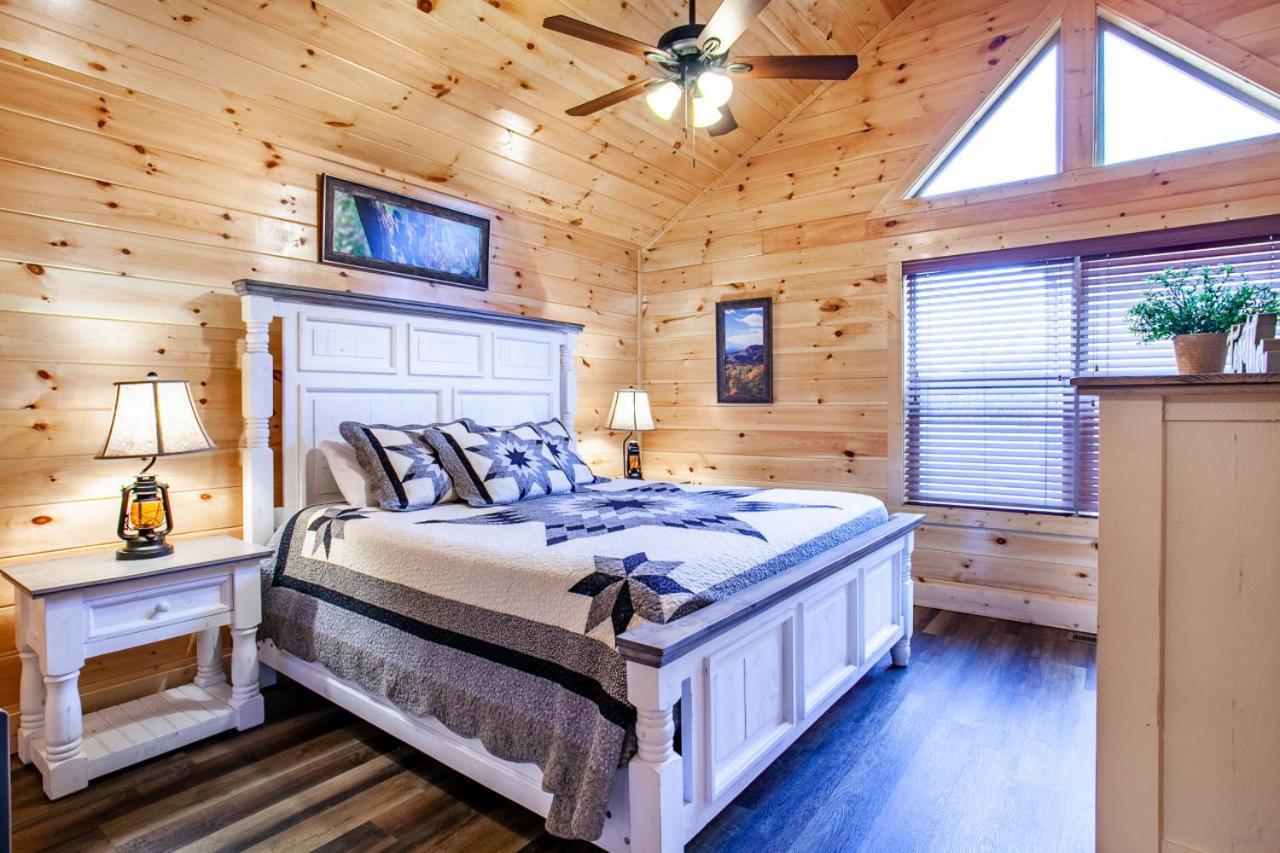 Swimming Bears Lodge 1 With Indoor Pool And Hot Tub Pigeon Forge Ngoại thất bức ảnh