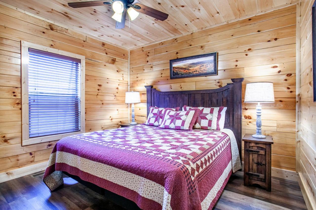 Swimming Bears Lodge 1 With Indoor Pool And Hot Tub Pigeon Forge Ngoại thất bức ảnh